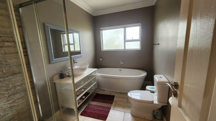 4 Bedroom Property for Sale in Shellyvale Free State